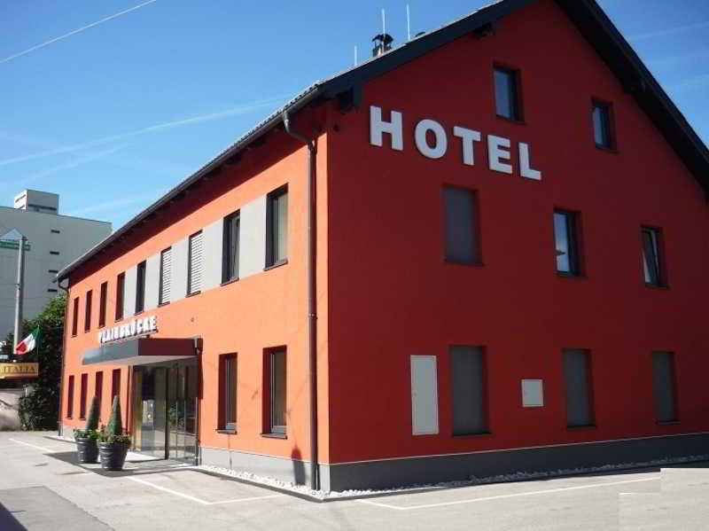 Hotel Plainbruecke | Self Check-In سالزبورغ المظهر الخارجي الصورة
